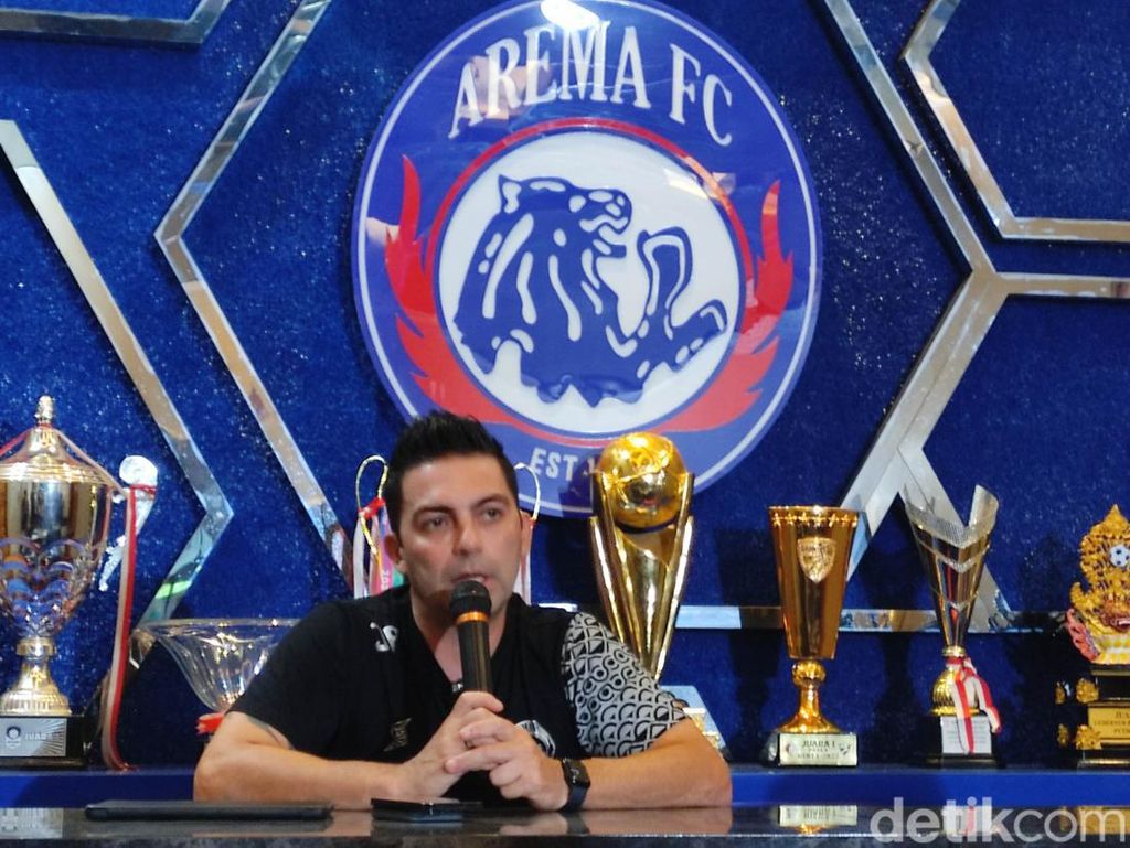 Javier Roca Ungkap Kunci Sukses Arema FC hingga Menang Beruntun