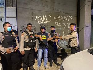 Polisi Tangkap 5 Remaja Tawuran di Jaksel, Sita Celurit hingga Samurai