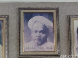 Cerita Bakiak dan Gerak Kilat KH Abbas Abdul Jamil Saat Perang