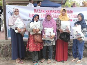 Bantu Emak-emak, Relawan Sandi Gelar Bazar Sembako Murah di Pekanbaru