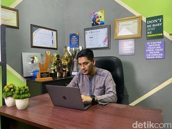 Yusep Maulana, Santri Garut Jago IT hingga Berhasil Bangun Perusahaan