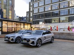 Nggak Cuma Ramah Lingkungan, Mobil Listrik Ini Malah Bisa Bersihkan Udara!