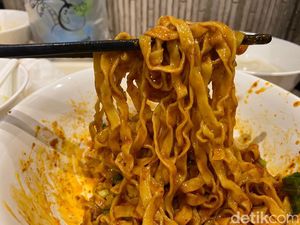 5 Mee Pok Singapura dengan Bakso Ikan yang Enak Ada di Sini 5 Mee Pok Singapura dengan Bakso Ikan yang Enak Ada di Sini