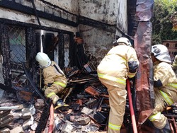 Gudang Besi di Semarang Utara Ludes Terbakar, Diduga gegara Korsleting