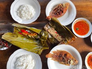 Mantap! Pecak Nila Kuah Pedas di Warung Betawi Pengkolan Mpok Nur Mantap! Pecak Nila Kuah Pedas di Warung Betawi Pengkolan Mpok Nur