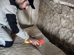 Lukisan Berusia Ribuan Tahun Ini Jadi Bukti Ada Dunia Lain di Bawah Tanah