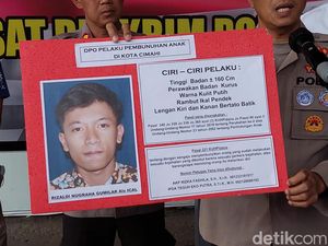Tampang dan Ciri-ciri Pembunuh Anak Perempuan di Cimahi: Bertato Batik Tampang dan Ciri-ciri Pembunuh Anak Perempuan di Cimahi: Bertato Batik