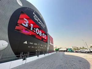 Potret Jam Besar Hitung Mundur Menuju Piala Dunia 2022 Qatar