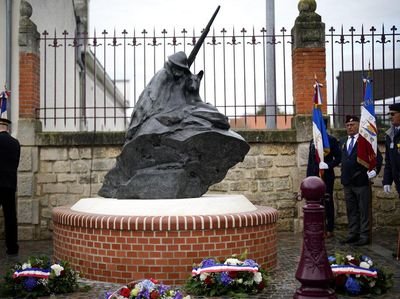 Prancis Bikin Monumen untuk Hormati Anjing Pahlawan, Begini Penampakannya