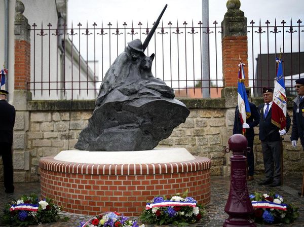 Prancis Bikin Monumen untuk Hormati Anjing Pahlawan, Begini Penampakannya
