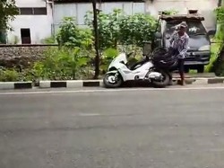 Kabel yang Dicuri Pemotor Surabaya Fungsinya Sangat Vital Bagi Perjalanan KA