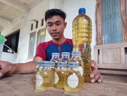 Pria Ponorogo Banting Stir Produksi Minyak Atsiri, Untung Rp 40 Juta per Bulan