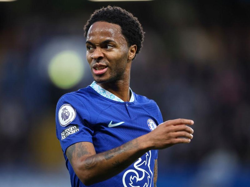 LONDON, ENGLAND - OCTOBER 22:  Raheem Sterling of Chelsea during the Premier League match between Chelsea FC and Manchester United at Stamford Bridge on October 22, 2022 in London, England. (Photo by Robin Jones/Getty Images)