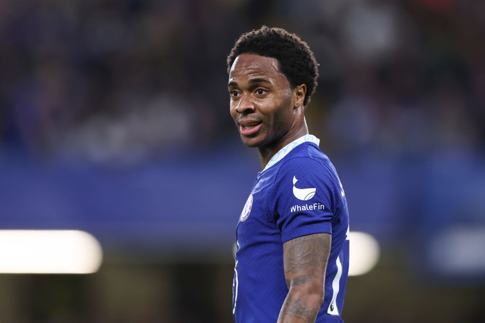 LONDON, ENGLAND - OCTOBER 22:  Raheem Sterling of Chelsea during the Premier League match between Chelsea FC and Manchester United at Stamford Bridge on October 22, 2022 in London, England. (Photo by Robin Jones/Getty Images)