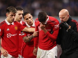 Manchester United Tunggu Kabar Cedera Varane