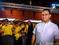 Heboh Brosur Anies Baswedan di Nasi Boks hingga Kakek Bayar Nasi Pakai Centong