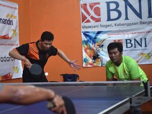 Melihat Serunya Kompetisi Tenis Meja Antar Wartawan