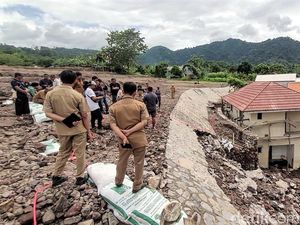 Banjir Lumpur di Kampung Kuta Sudah Tiga Kali Terjadi Banjir Lumpur di Kampung Kuta Sudah Tiga Kali Terjadi