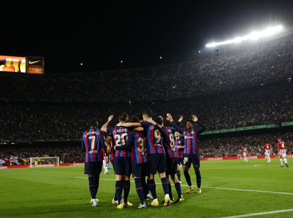 Liga Champions: Barcelona di Ujung Tanduk, tapi Masih Percaya Keajaiban