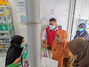 Cegah Gagal Ginjal Akut, Dinkes Jember Sidak Apotek Terkait Obat Sirup Cegah Gagal Ginjal Akut, Dinkes Jember Sidak Apotek Terkait Obat Sirup