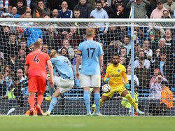 Gol kedua Haaland bikin Man City sudah unggul 2-0 jelang turun minum. Foto: Getty Images/Julian Finney