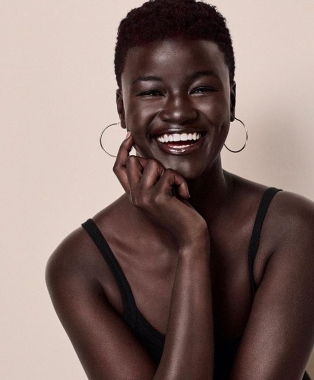 Khoudia Diop/Foto: Instagram.com/melaniin.goddess Kisah Khoudia Diop, model kulit hitam paling cantik di dunia
