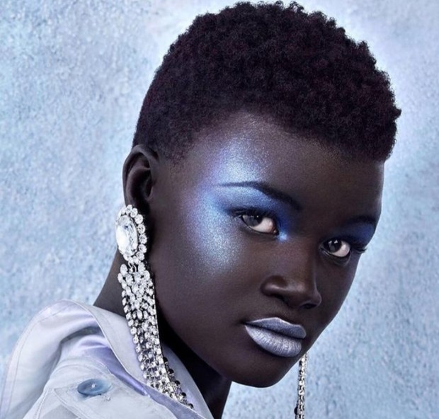 Khoudia Diop/Foto: Instagram.com/melaniin.goddess Kisah Khoudia Diop, model kulit hitam paling cantik di dunia