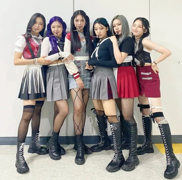 Profile of Lapillus, the Rookie Girl Group with the Official Fan Club