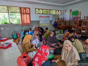 Ketakutan Dengar Suara Longsor, 260 Warga Ponorogo Pilih Mengungsi