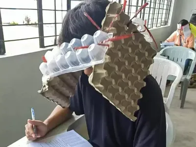 6 Potret Topi Antinyontek Mahasiswa Filipina yang Viral, Ada yang Pakai Jemuran