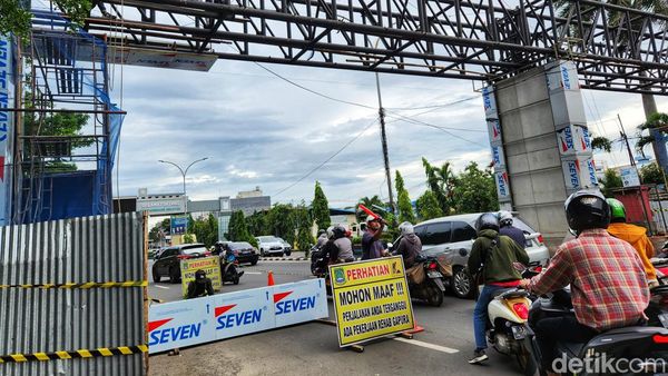 Perbaikan Gapura Kota Tangerang Mulai Terlihat Bentuknya