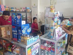 Dilarang Jual Obat Sirup, Omzet Apotek di Karangasem Anjlok