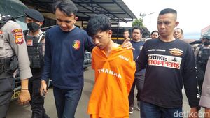 Tampang Lesu Pembunuh Anak Perempuan di Cimahi Usai Ditangkap