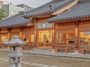 Gerai Starbucks Korea Ini Tercantik Seperti Lokasi Film Drama Gerai Starbucks Korea Ini Tercantik Seperti Lokasi Film Drama