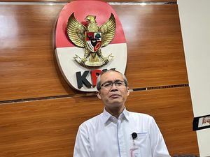 KPK Pastikan Punya Alasan Geledah Ruang Khofifah dan Emil Dardak KPK Pastikan Punya Alasan Geledah Ruang Khofifah dan Emil Dardak