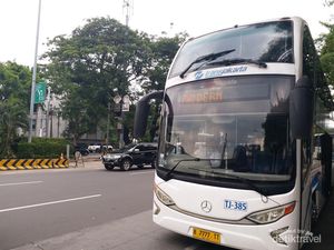 Asyik Juga Keliling Jakarta dengan Bus Tingkat, Gratis Pula Asyik Juga Keliling Jakarta dengan Bus Tingkat, Gratis Pula
