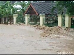 Limpasan Air Kiriman dari Hutan Rendam Sejumlah Desa di Malo Bojonegoro