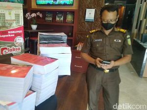 Alasan Kejati Jatim Belum Limpahkan Berkas Tragedi Kanjuruhan ke PN Surabaya Alasan Kejati Jatim Belum Limpahkan Berkas Tragedi Kanjuruhan ke PN Surabaya