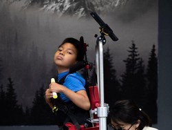 Mendaki Gunung Tanpa Pegal Pakai Robot Eksoskeleton Berbasis AI