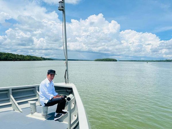 Gaya Jokowi Jajal Jalur Laut ke IKN Nusantara