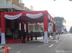 Jalan Asia Afrika Bandung Disterilkan Jelang Pembukaan OKI 2022