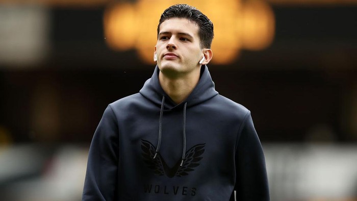 WOLVERHAMPTON, ENGLAND - MAY 17: Justin Hubner of Wolverhampton Wanderers inspects the pitch ahead of the Premier League 2 Play-offs Semi-final match between Wolverhampton Wanderers and Norwich City at Molineux on May 17, 2022 in Wolverhampton, England. (Photo by Jack Thomas - WWFC/Wolves via Getty Images)