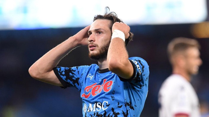 Khvicha Kvaratskhelia of SSC Napoli during the Serie A match between SSC Napoli and Bologna FC at Stadio Diego Armando Maradona Naples Italy on 16 October 2022. (Photo by Franco Romano/NurPhoto via Getty Images)
