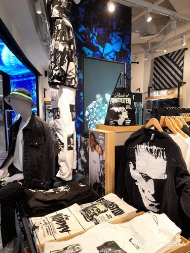 Koleksi Levi's x Universal Monsters di Senayan City