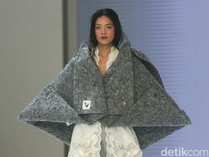 Sejauh Mata Memandang Tawarkan Kebaya Avant-Garde dari Limbah di JFW 2023 Sejauh Mata Memandang Tawarkan Kebaya Avant-Garde dari Limbah di JFW 2023