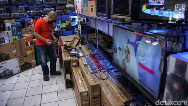 Potret Geliat Toko TV Digital Jelang Kiamat TV Analog