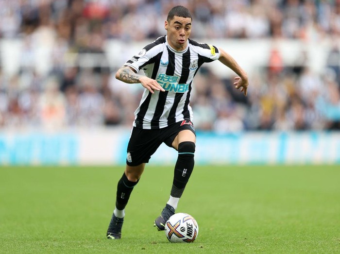 LONDON, ENGLAND - OCTOBER 23: Miguel Almiron of Newcastle United celebrates after their sides victory during the Premier League match between Tottenham Hotspur and Newcastle United at Tottenham Hotspur Stadium on October 23, 2022 in London, England. (Photo by Julian Finney/Getty Images)