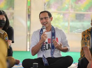 7 Potret Nadiem Makarim Blak-blakan di Depan Kepsek soal Tunjangan Profesi Guru 7 Potret Nadiem Makarim Blak-blakan di Depan Kepsek soal Tunjangan Profesi Guru