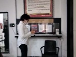 Menyoal Nikita Mirzani Menolak Ditahan hingga Tak Pakai Baju Tahanan Menyoal Nikita Mirzani Menolak Ditahan hingga Tak Pakai Baju Tahanan