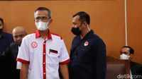 Orang Tua Brigadir J Bersaksi di Sidang Bharada E